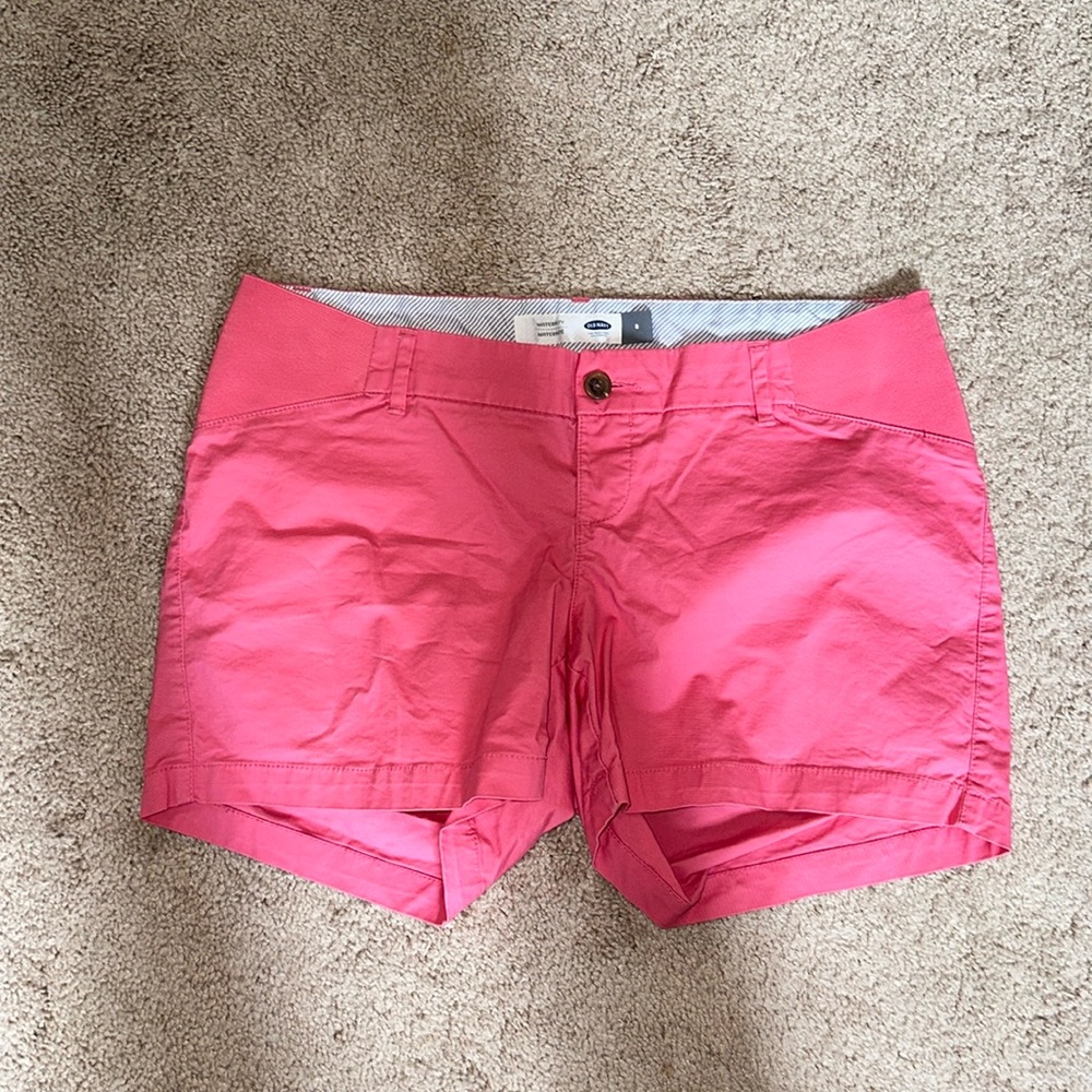 Old Navy Maternity pink shorts